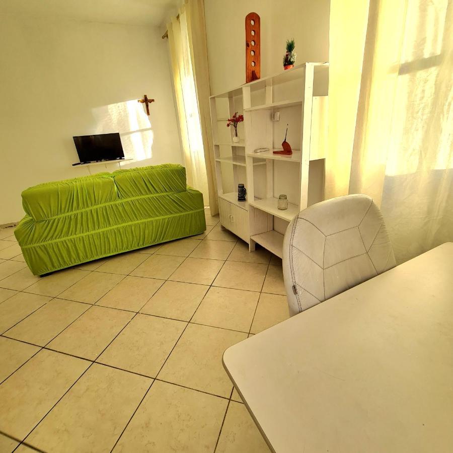 Appartamento Apartamento Em Frente Shopping Barra Salvador Esterno foto